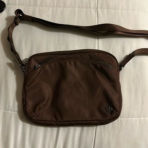 Lululemon city adventurer crossbody bag